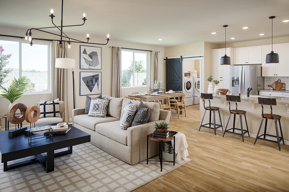 New home development of Ashton Woods by San Joaquin Valley Homes in Central Valley of California.
