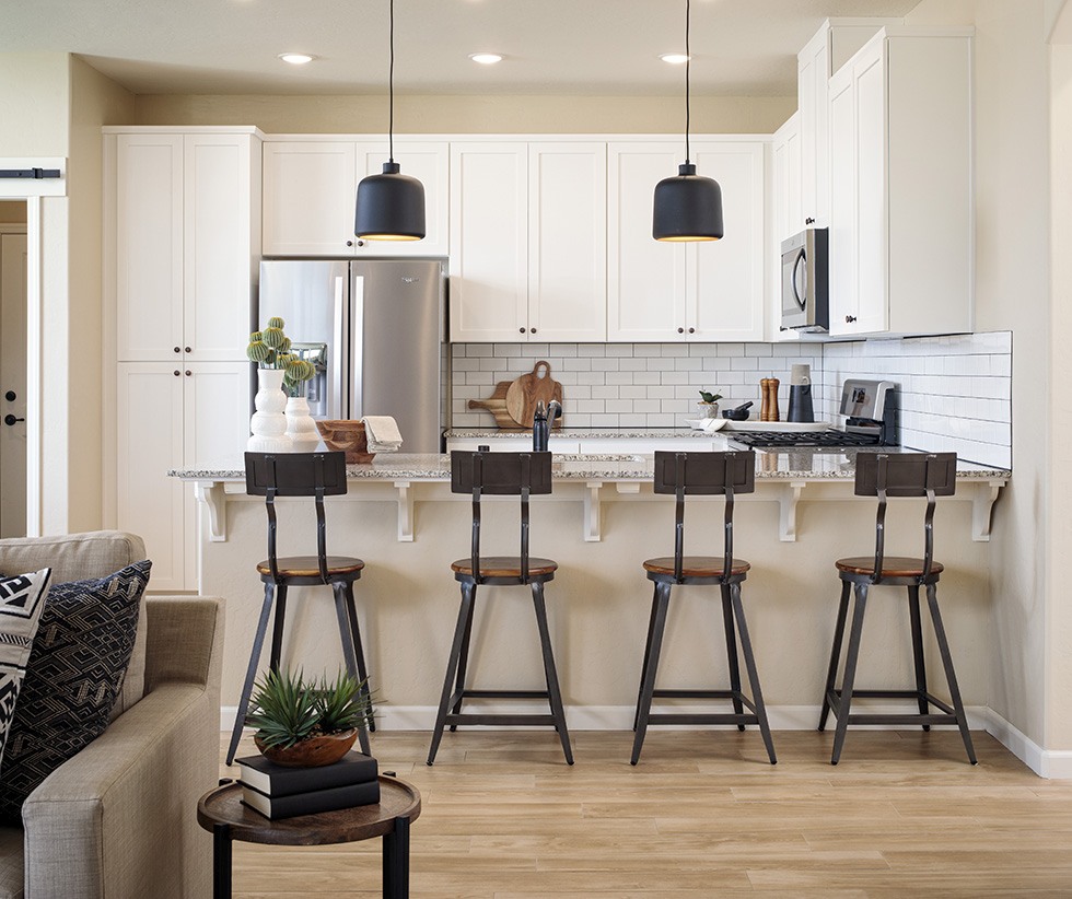 New home development of Ashton Woods by San Joaquin Valley Homes in Central Valley of California.