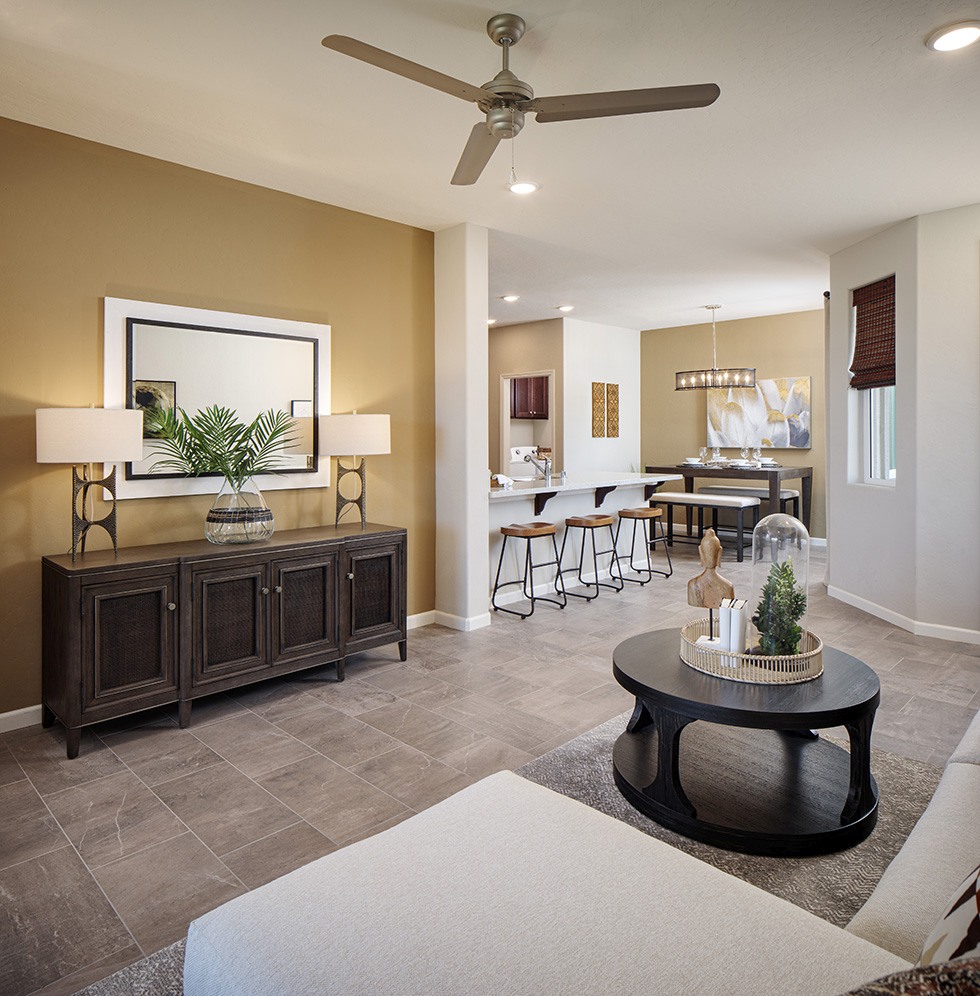 New home development of Ashton Woods by San Joaquin Valley Homes in Central Valley of California.